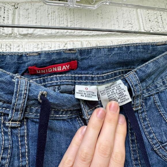 Vintage Y2K Union Bay Denim Cargo Shorts - Picture 3 of 5